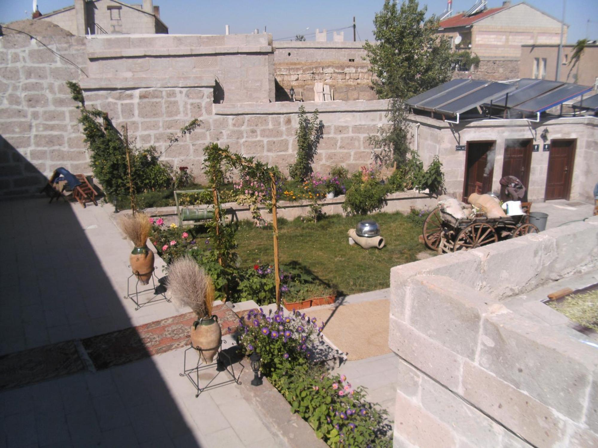 Osmanoglu Hotel Guzelyurt Exterior foto