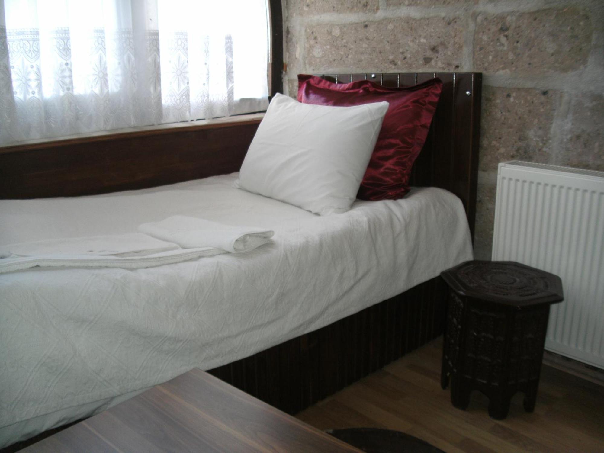 Osmanoglu Hotel Guzelyurt Exterior foto